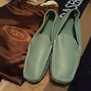 Tod's moccasin